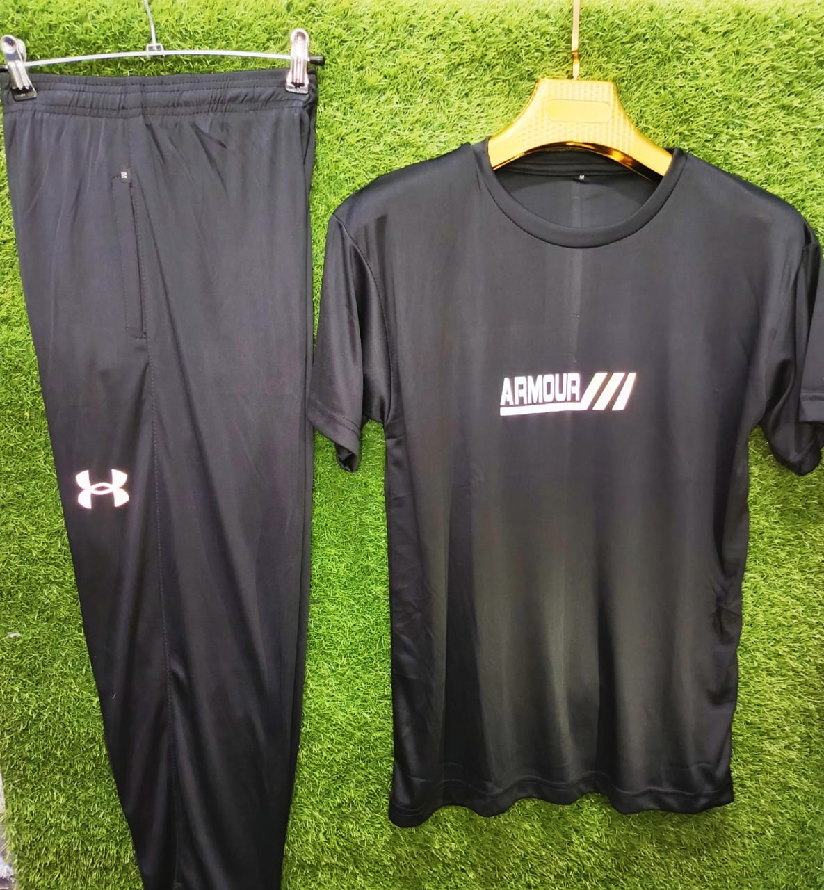 ARM - Simple Black - Summer Track Suite